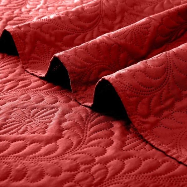 luxury Quilted 3 PC Bedspread-red